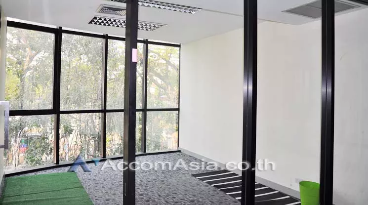 11  Office Space For Rent in Silom ,Bangkok BTS Chong Nonsi at K.C.C Building AA11227